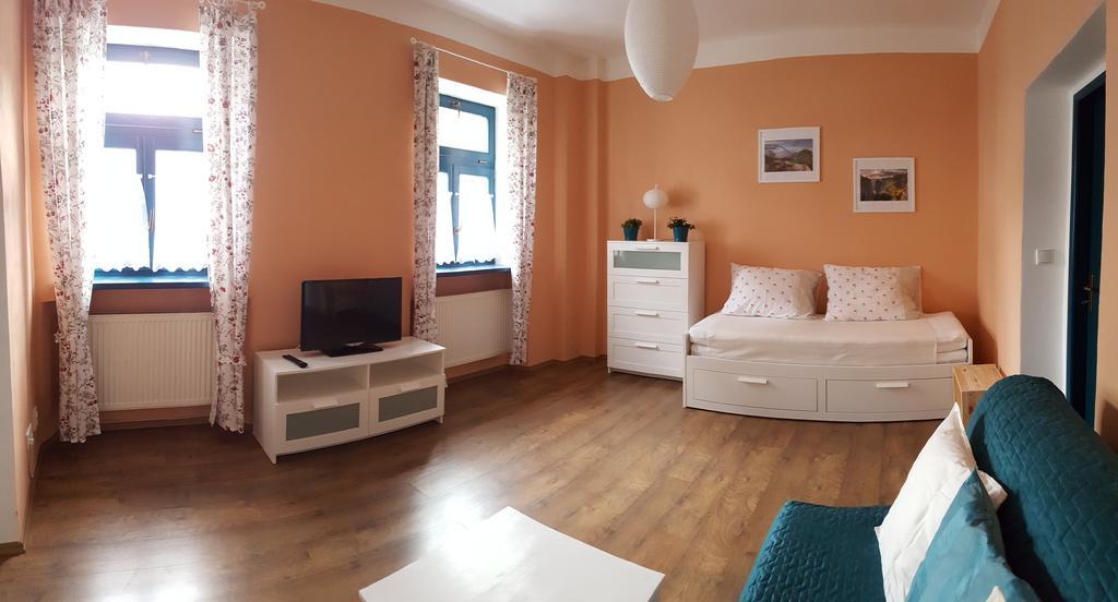 Apartment Jakubske Namesti Ceska Kamenice Exterior photo